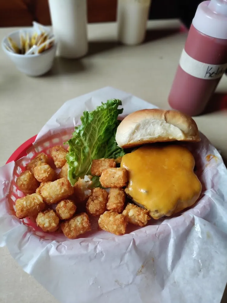 Buffalo Burger & Tots